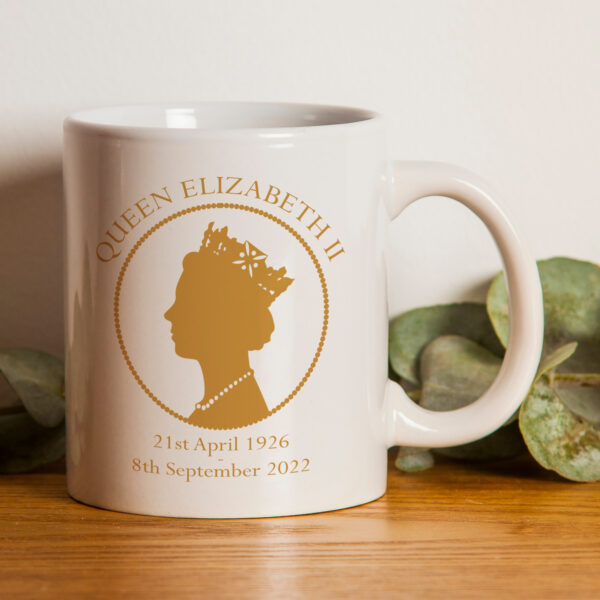 Gold Queen Elizabeth ii Memorial Mug - uk queen, memorial mug, 2022 queen, remembrance mug, royal family, silhouette